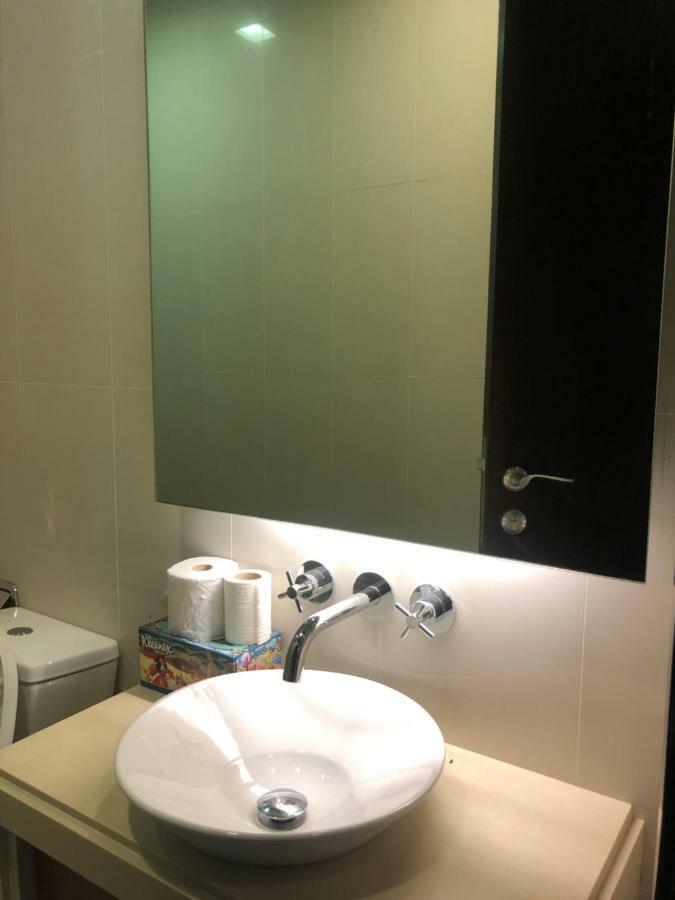 The Suites At Waterside Straits Quay By Plush Bagan Jermal Kamer foto