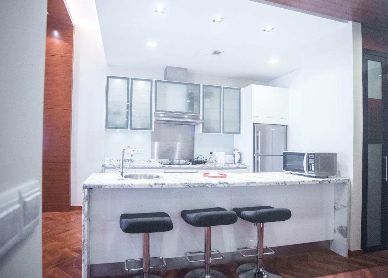 The Suites At Waterside Straits Quay By Plush Bagan Jermal Buitenkant foto