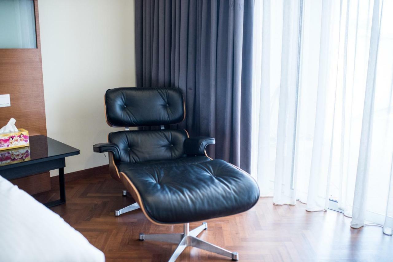 The Suites At Waterside Straits Quay By Plush Bagan Jermal Kamer foto